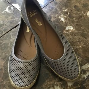 Clark’s soft cushion, flats very confortable